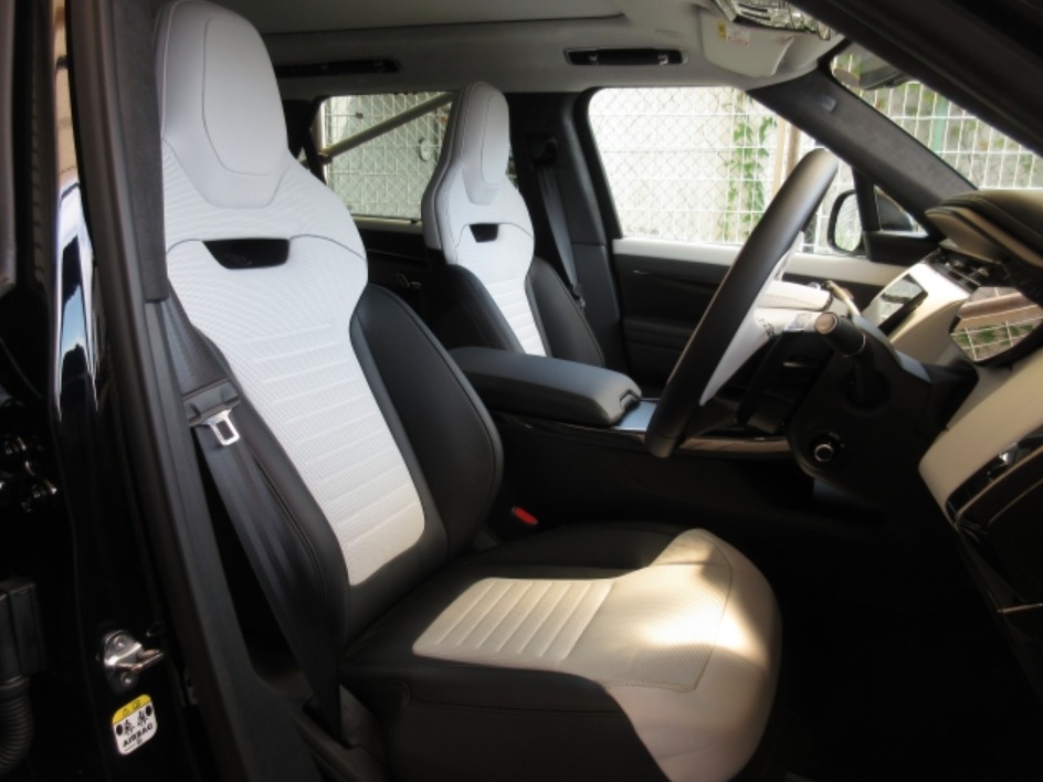 2025 Range Rover 7AA-L12449A SAL1A2A97SA444377 — photo 5