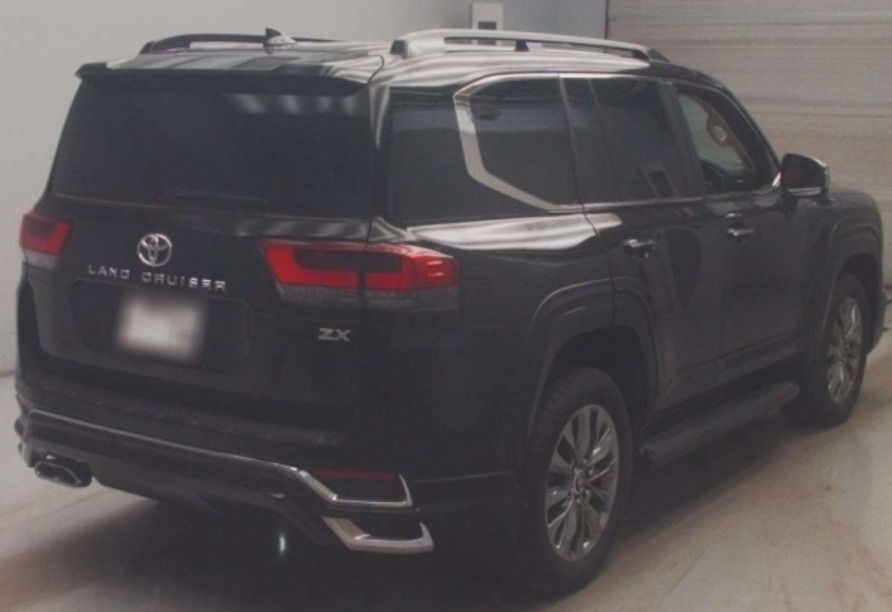 2024 Toyota Land Cruiser Wagon  	ZX 4WD — photo 3