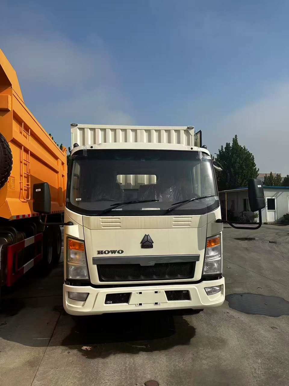 2022 HOWO VAN VAN TRUCK 5T — photo 3