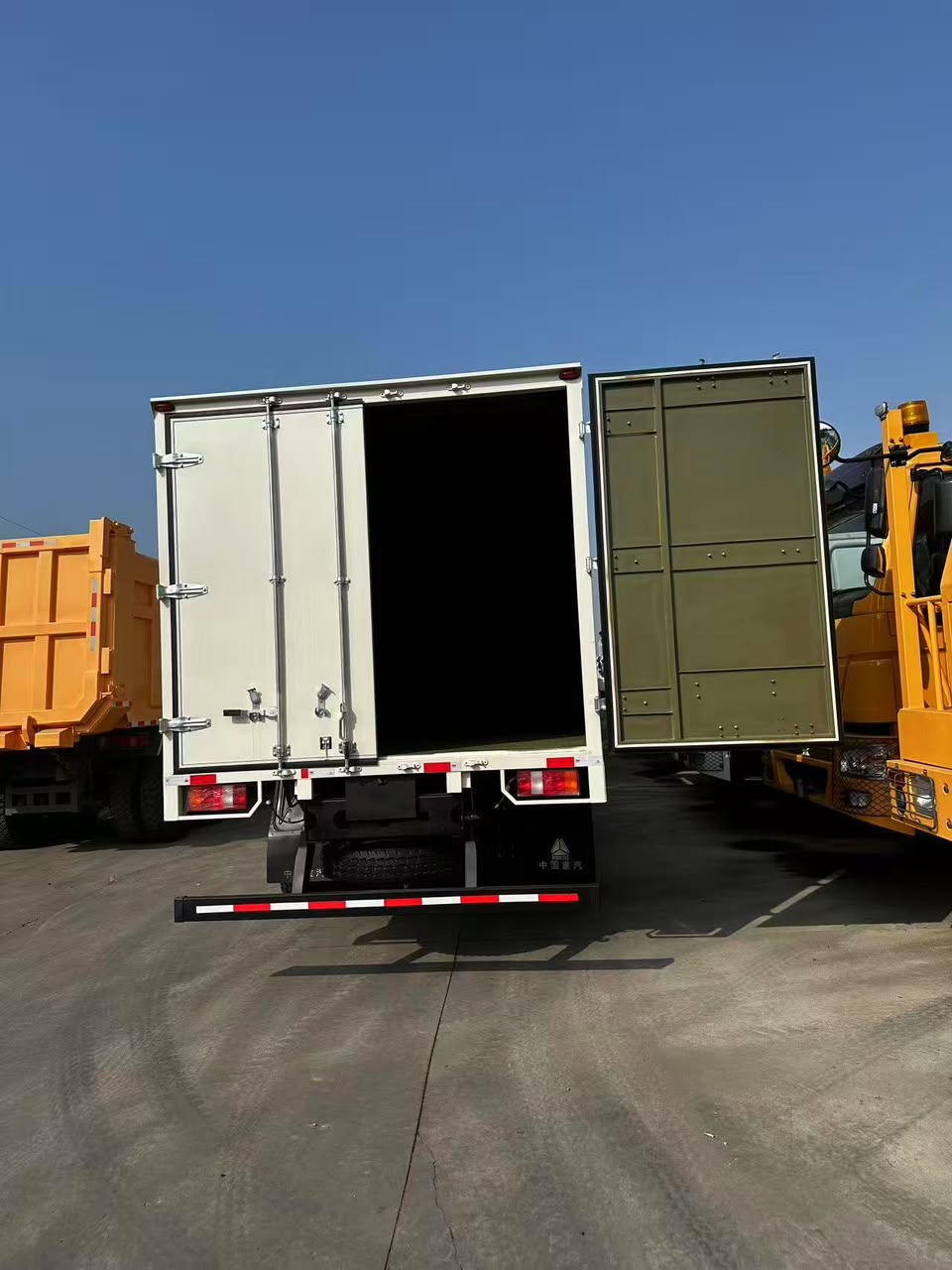 2022 HOWO VAN VAN TRUCK 5T — photo 6
