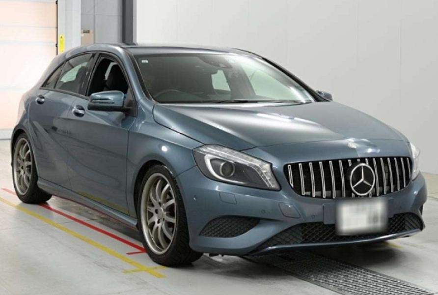 2023 MERCEDES-BENZ A180