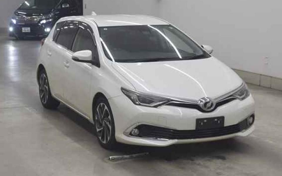 2015 TOYOTA Auris 120T