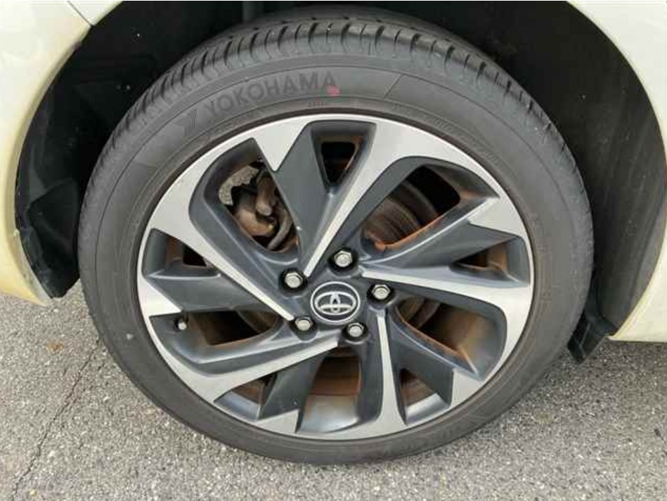 2015 TOYOTA Auris 120T — photo 3