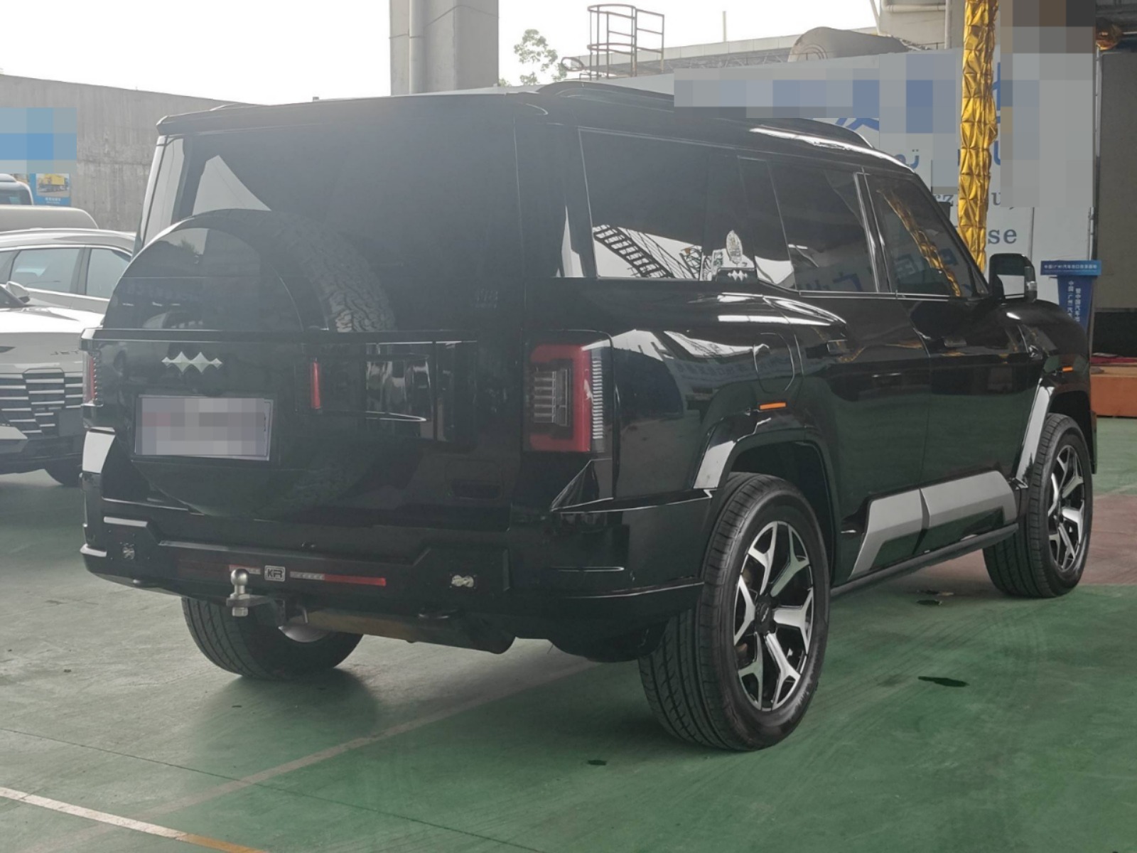 2025 BYD Equation Leopard 8 — photo 8