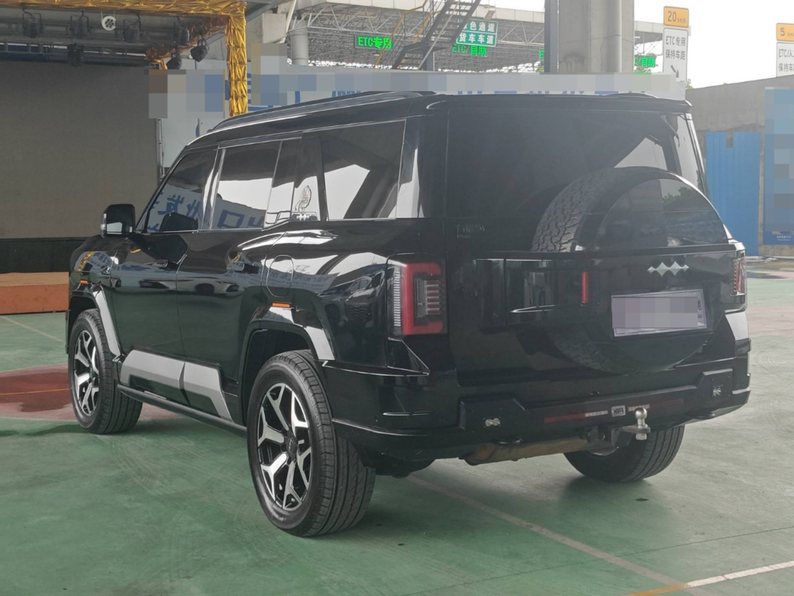 2025 BYD Equation Leopard 8 — photo 14