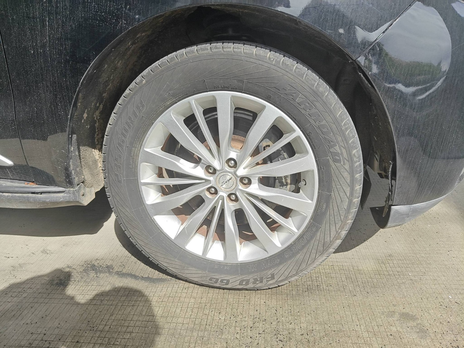 2017 Zotye SR9 — photo 9