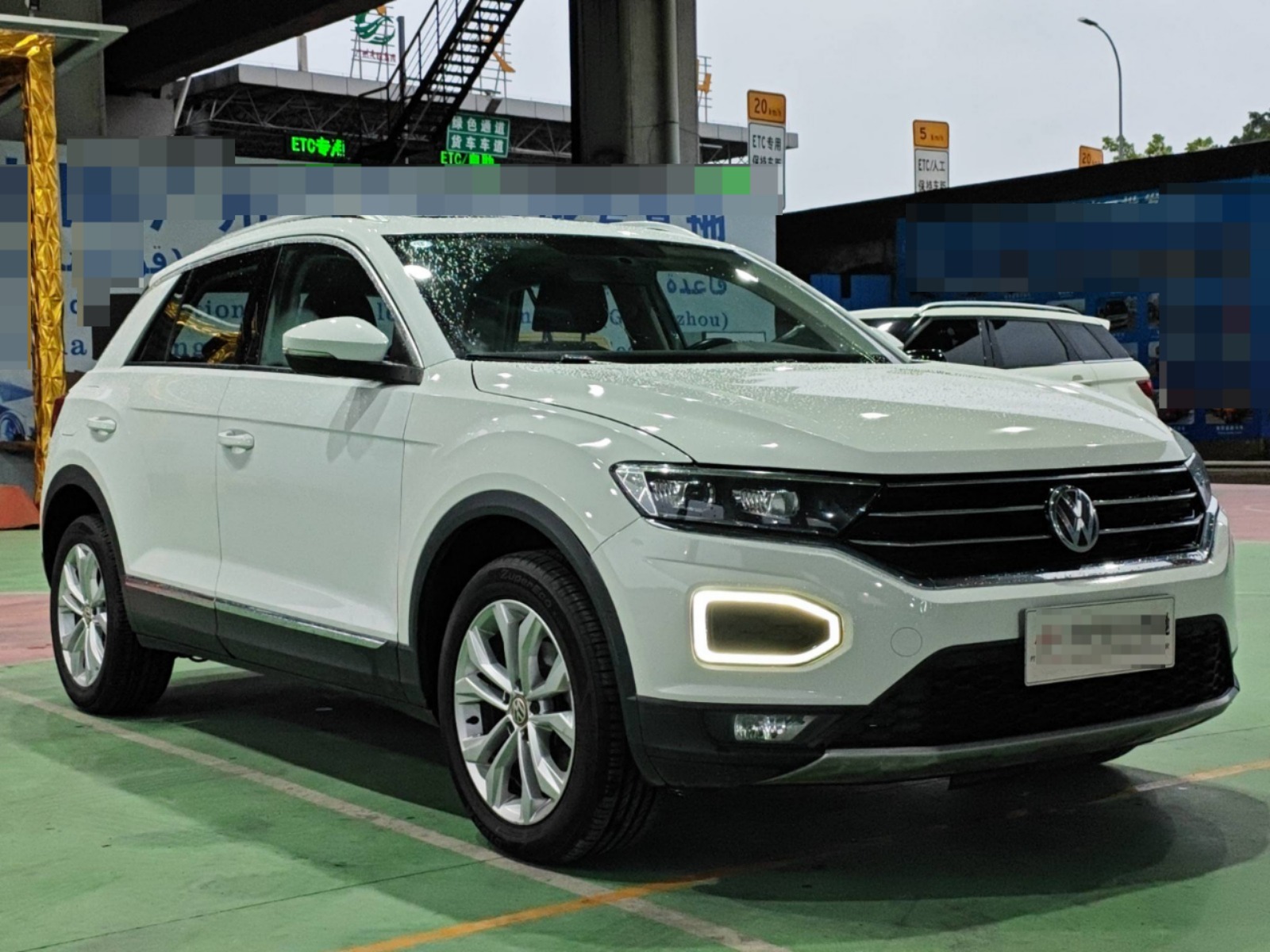 2023 Volkswagen T-ROC — photo 5