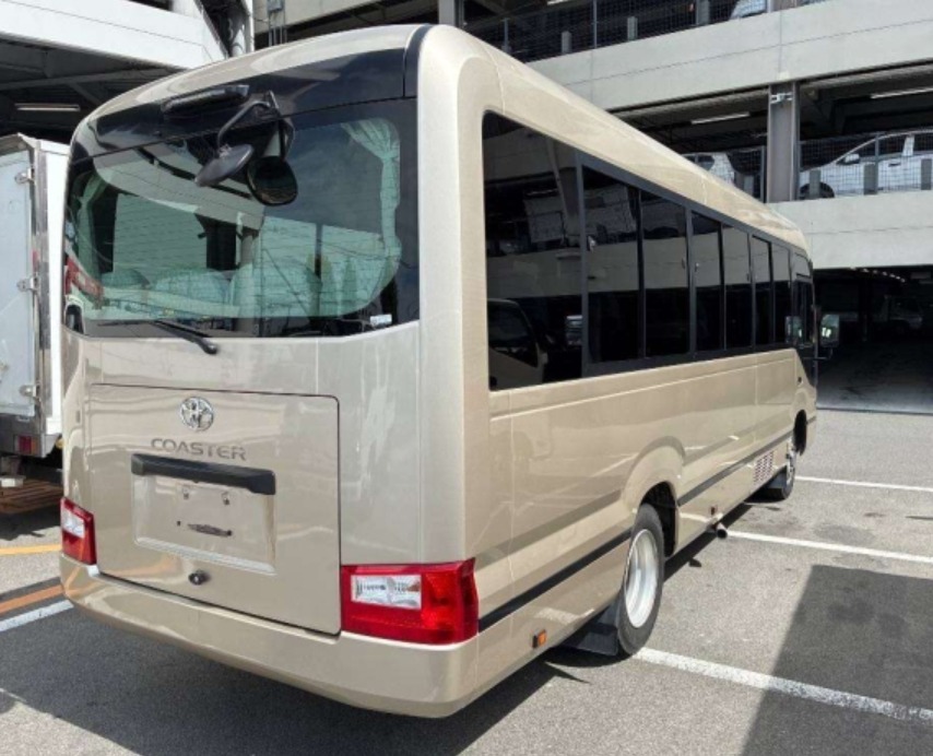 2017 Toyota Coaster — photo 5