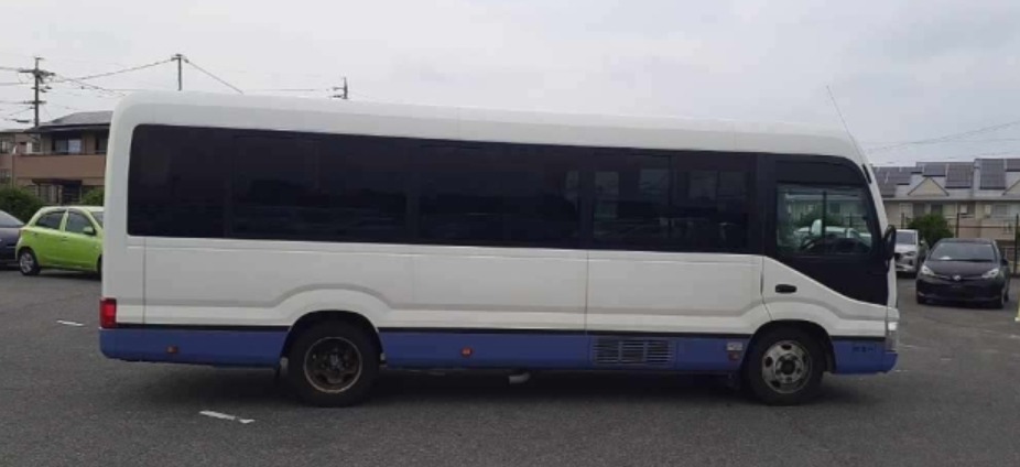 2011 TOYOTA Coaster — photo 4