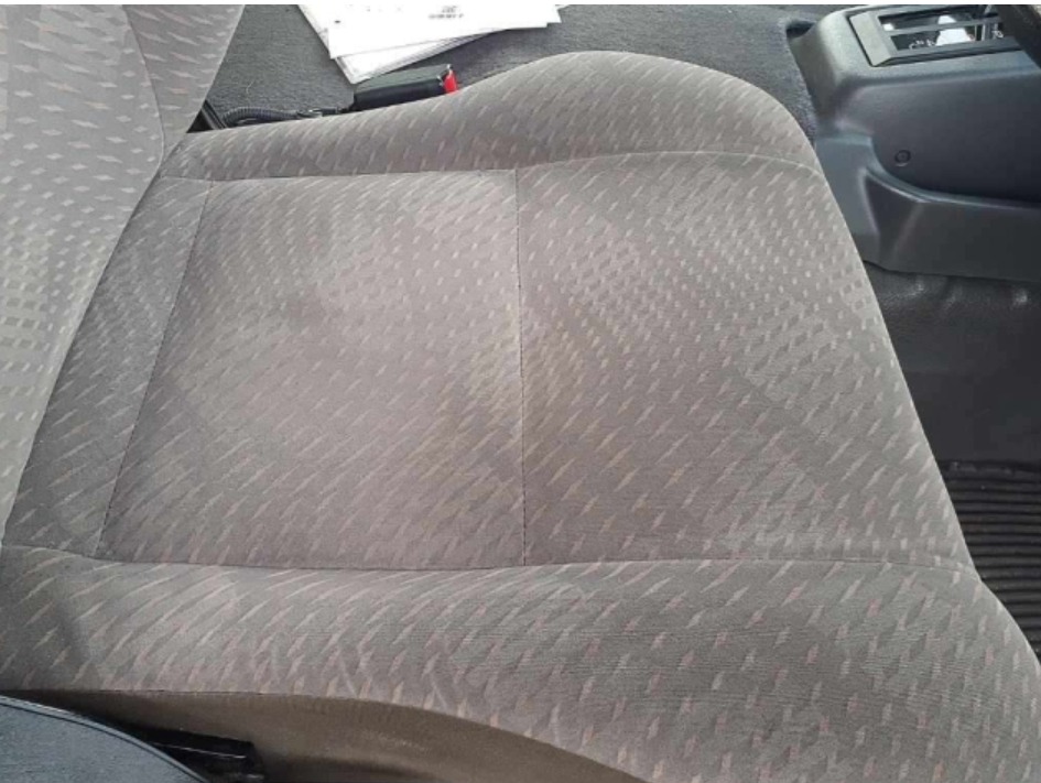 2018 Toyota Coster — photo 2