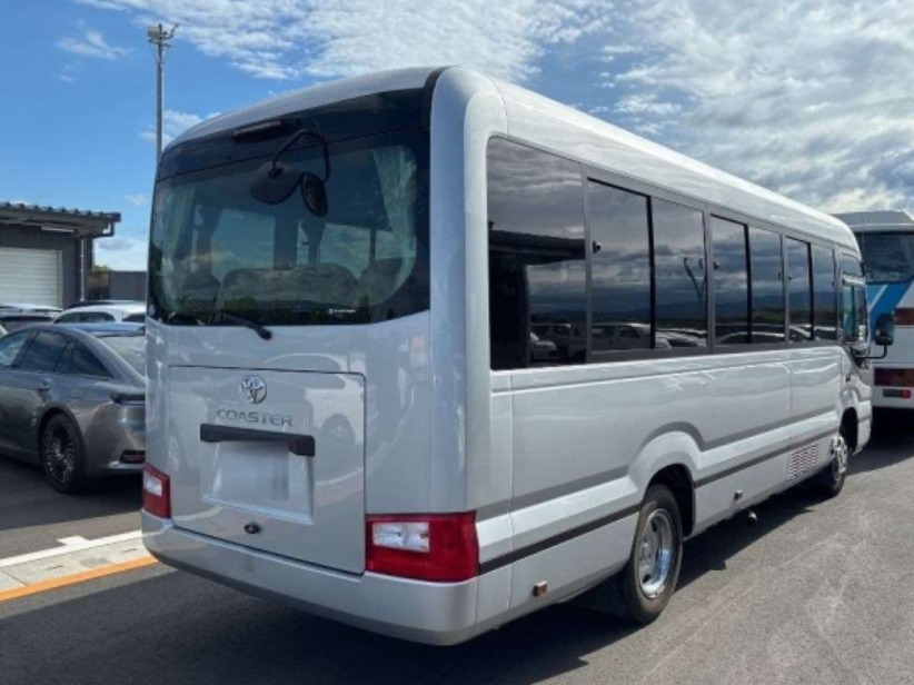 2018 Toyota Coster — photo 4