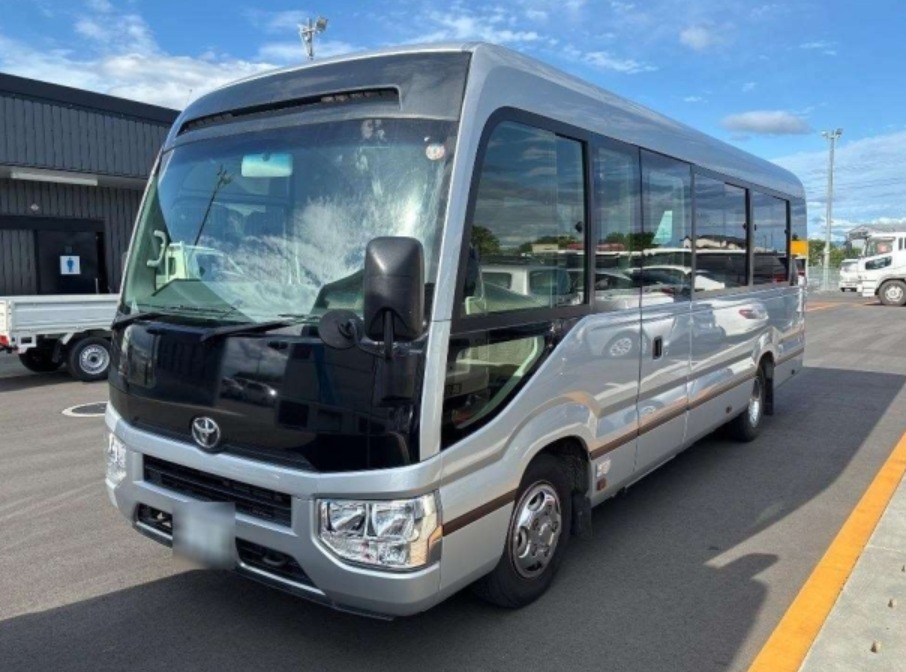 2018 Toyota Coster — photo 7