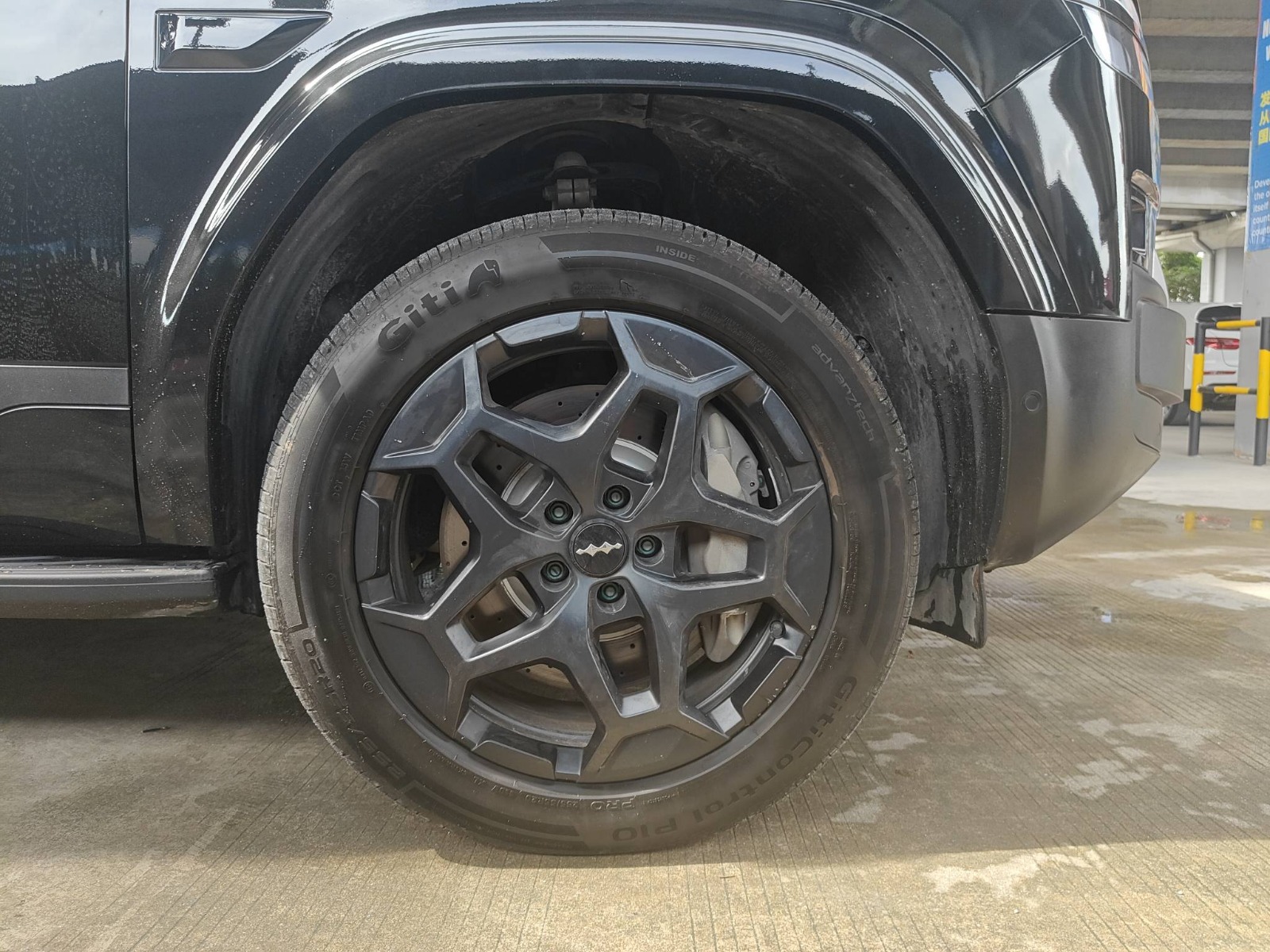2025 BYD Leopard Titanium 7 — photo 8