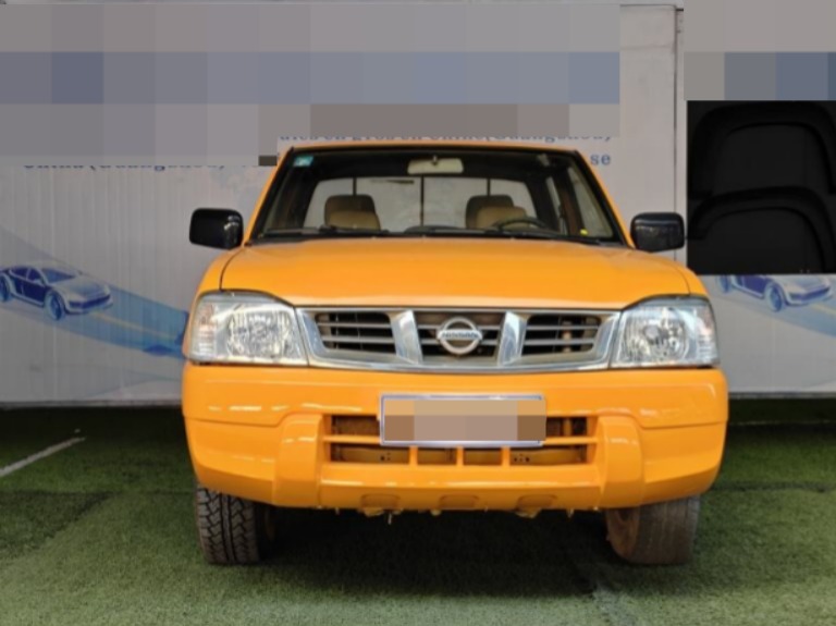 2013 Nissan D22 — photo 6