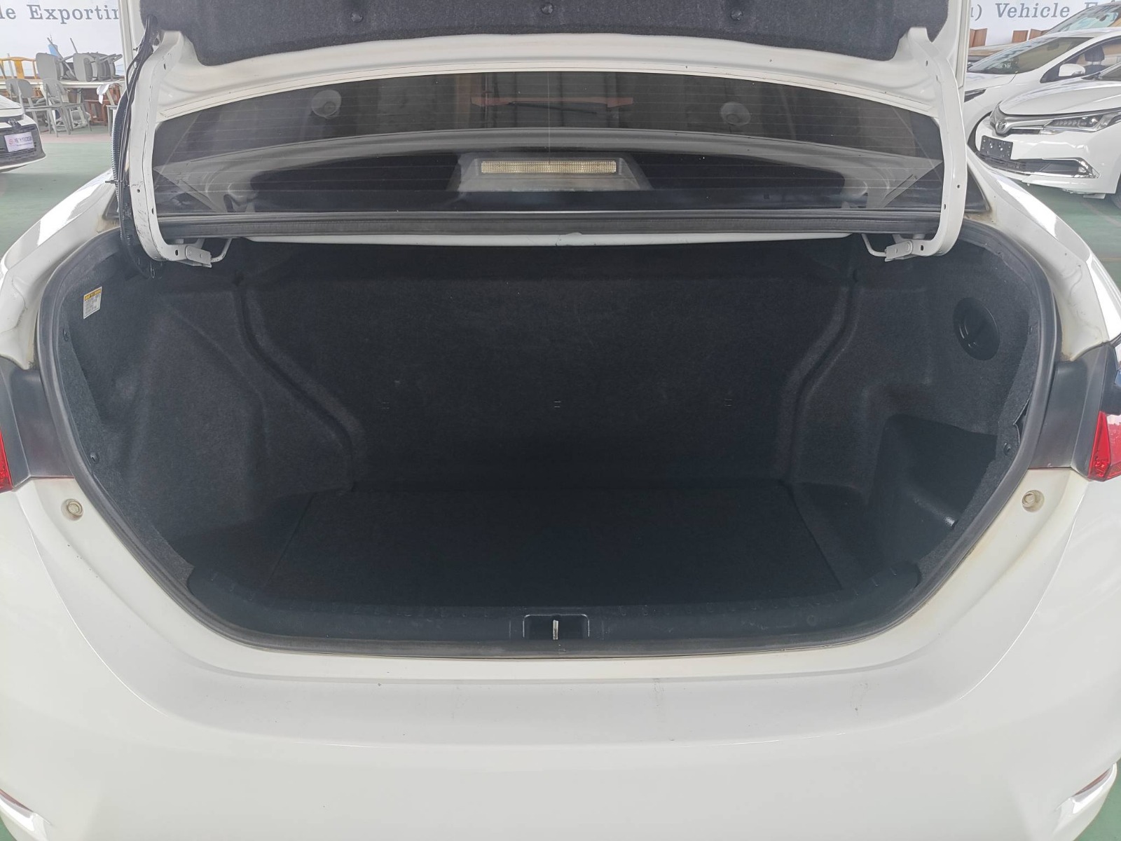 2021 Toyota Corolla Hybrid E+ — photo 3