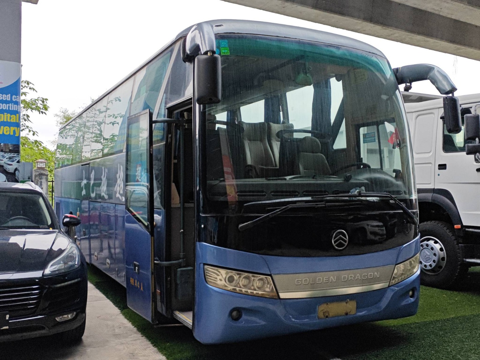 2014 King Long XML6103J58 — photo 2