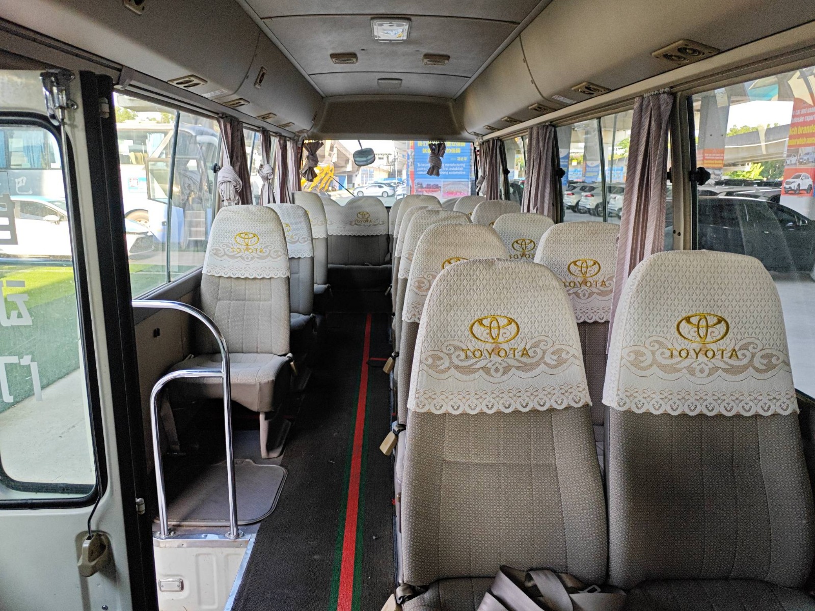 2004 Toyota Coaster Minibus — photo 8