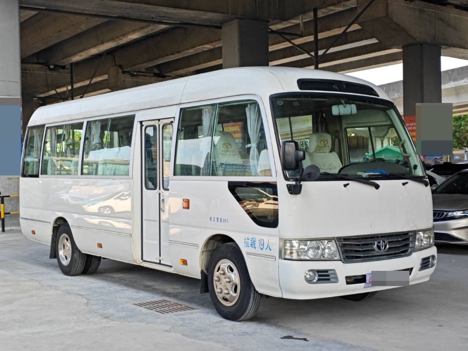 2004 Toyota Coaster Minibus — photo 10