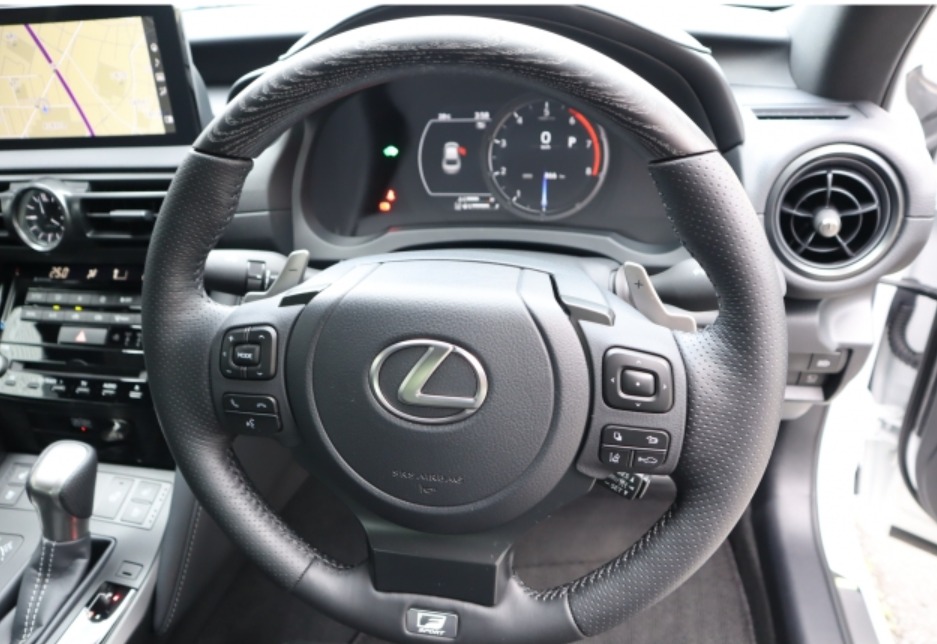 2025 Lexus IS 6AA-AVE30 — photo 5