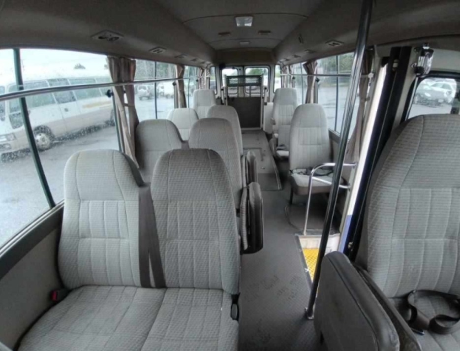1999 TOYOTA Coaster — photo 11