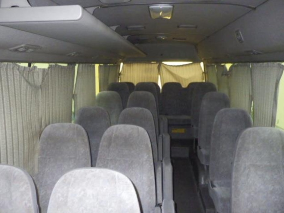 2002 Toyota Coaster — photo 3