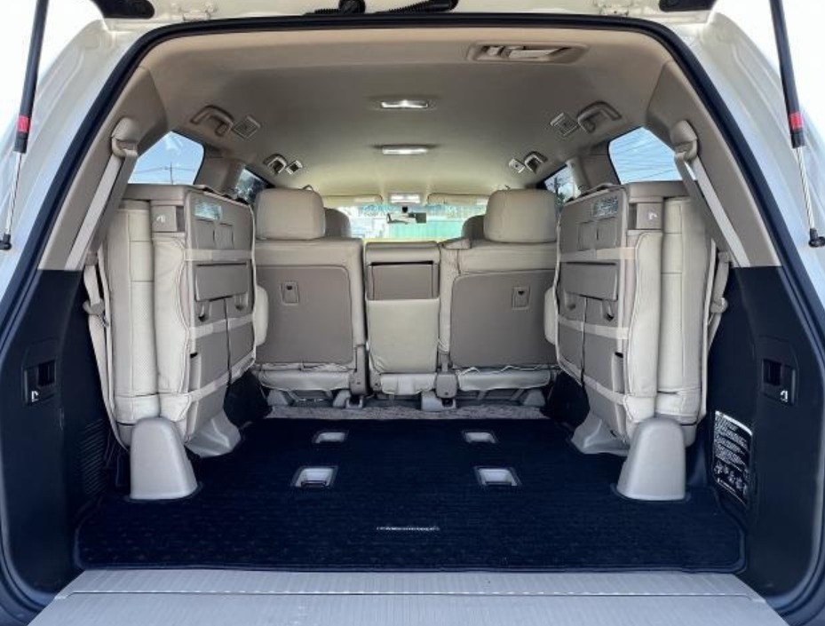 2010 TOYOTA    Land Cruiser Wagon AX URJ202-5001094 — photo 2