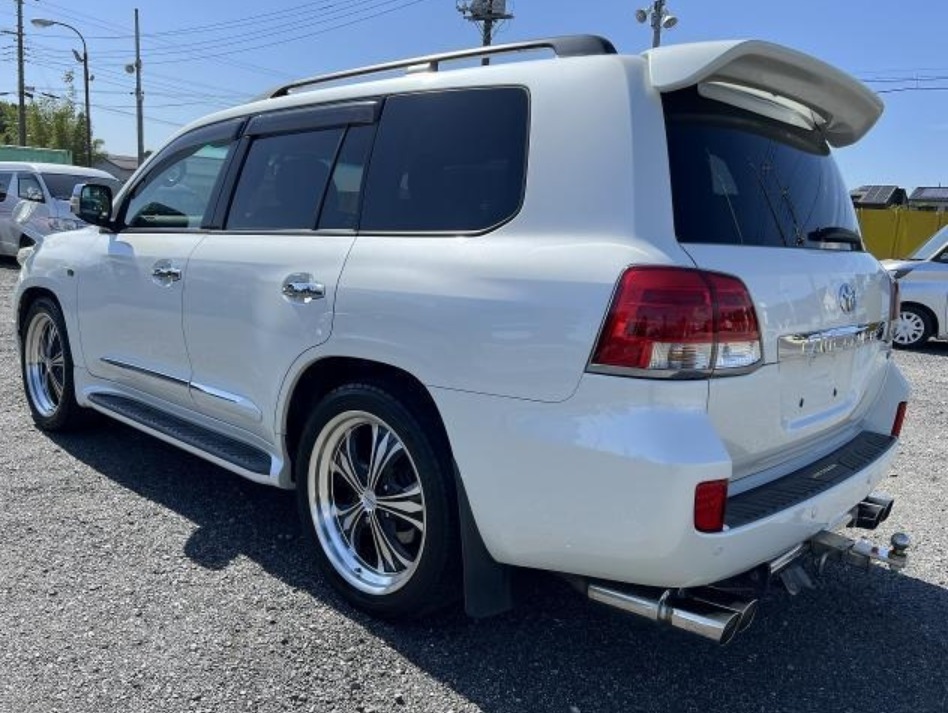 2010 TOYOTA    Land Cruiser Wagon AX URJ202-5001094 — photo 11