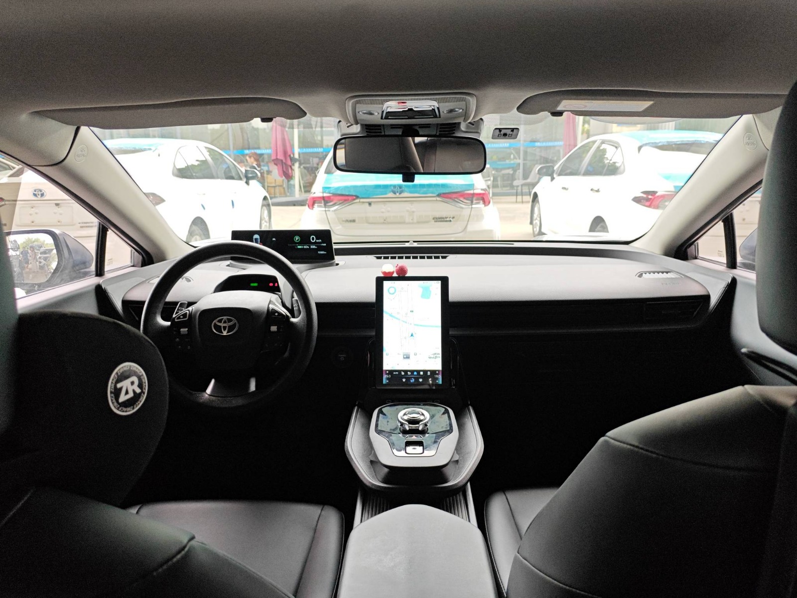 2025 Toyota bZ3 — photo 3