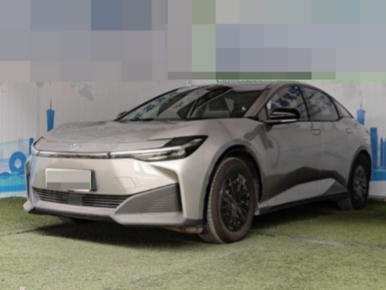 2025 Toyota bZ3 — photo 14