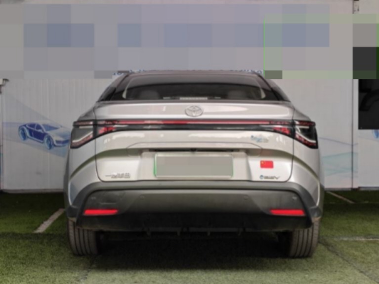 2025 Toyota bZ3 — photo 15