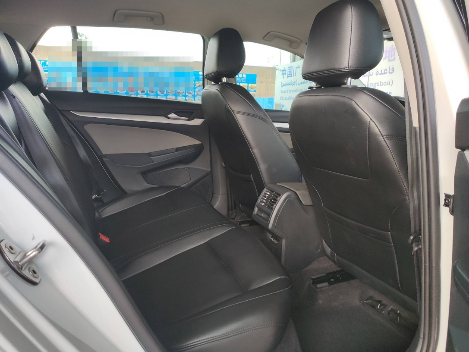 2023 Volkswagen Golf 200TSI DSG — photo 4