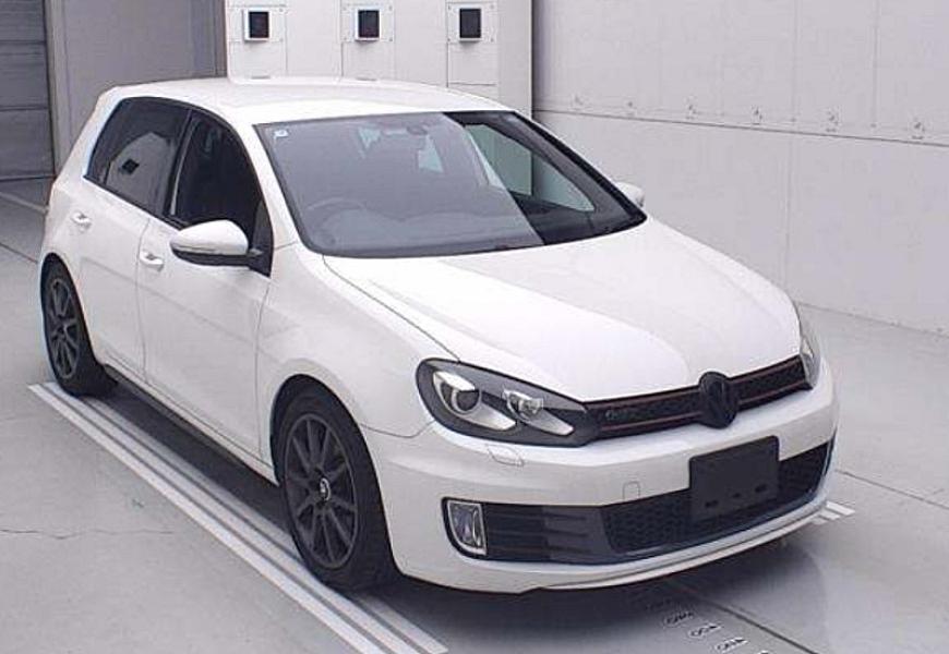 2011 VOLKSWAGEN VW Golf