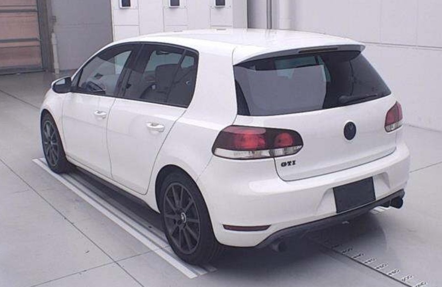2011 VOLKSWAGEN VW Golf — photo 5
