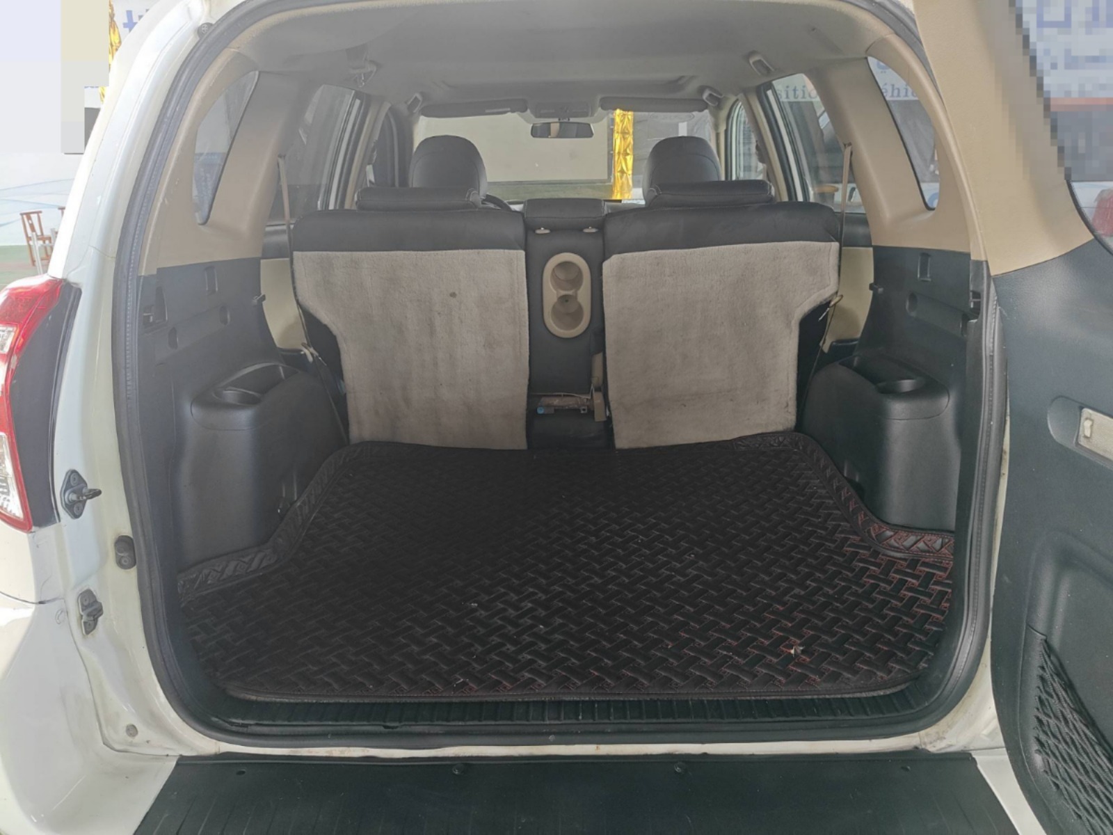 2013 Toyota RAV4 — photo 3
