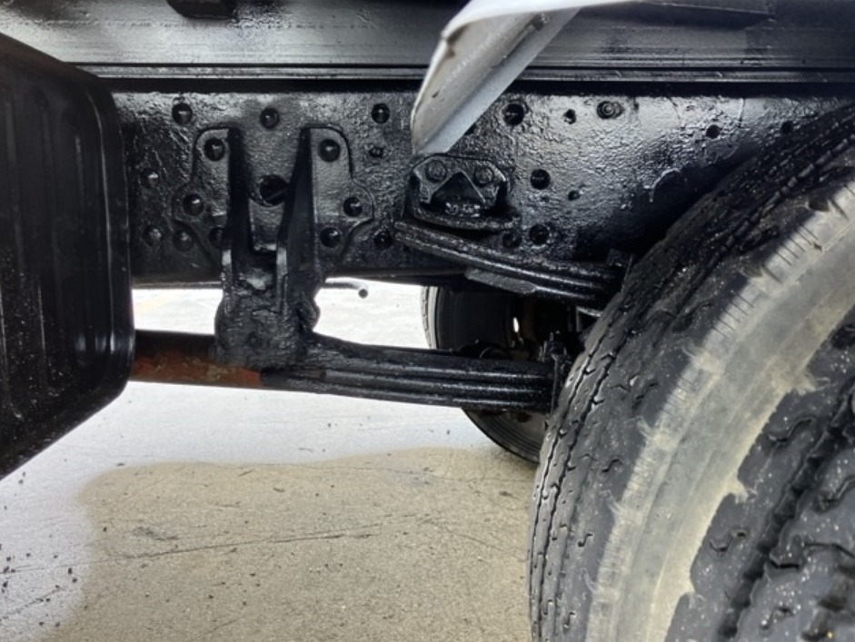 1998 Mitsubishi Fuso Fighter — photo 7