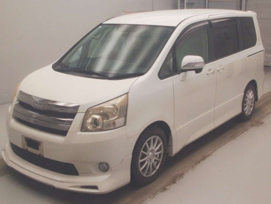2009 Toyota Noah