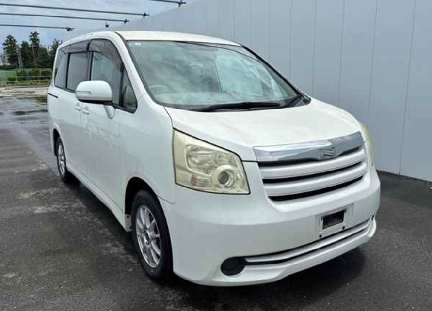 2009 Toyota Noah