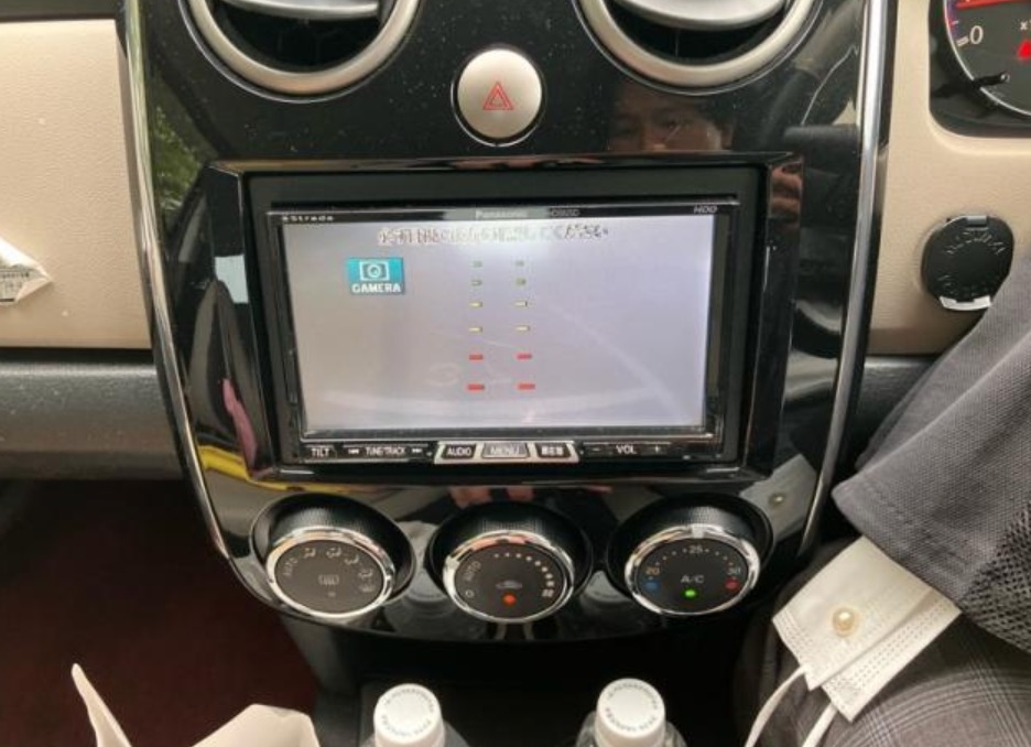 2006 MAZDA Verisa — photo 2