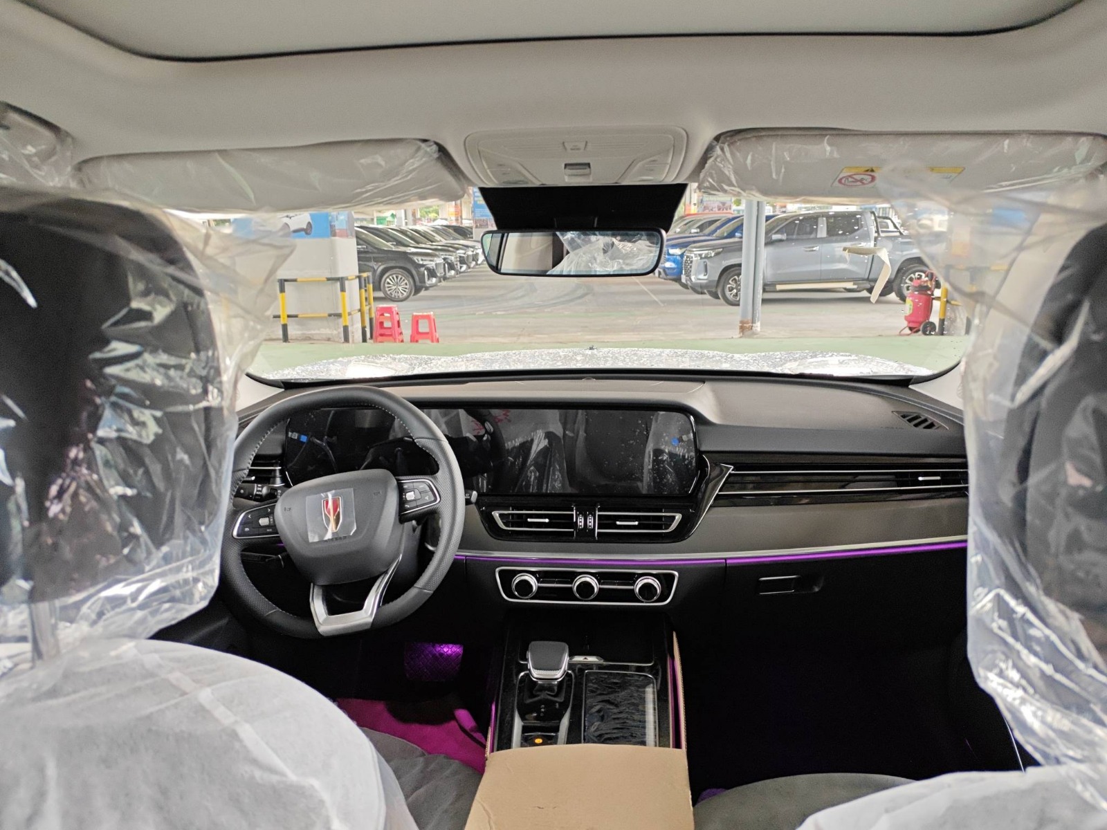 2026 Hongqi HS5 — photo 2
