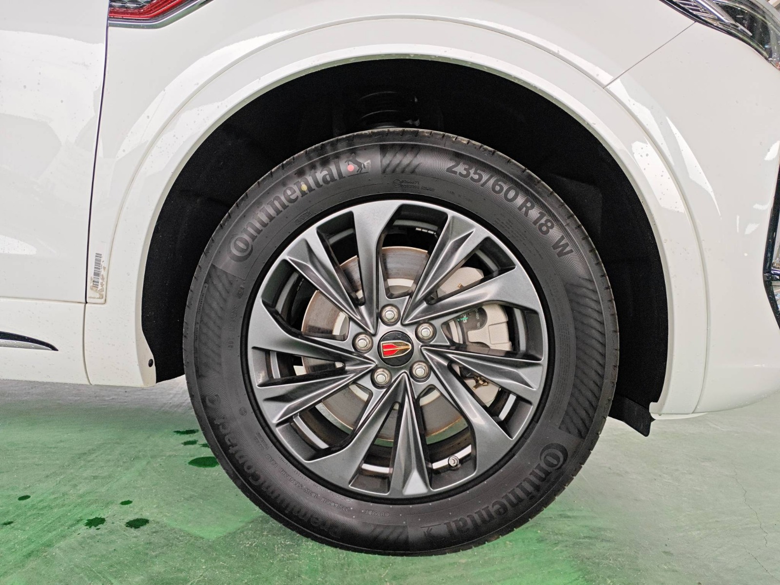2026 Hongqi HS5 — photo 6