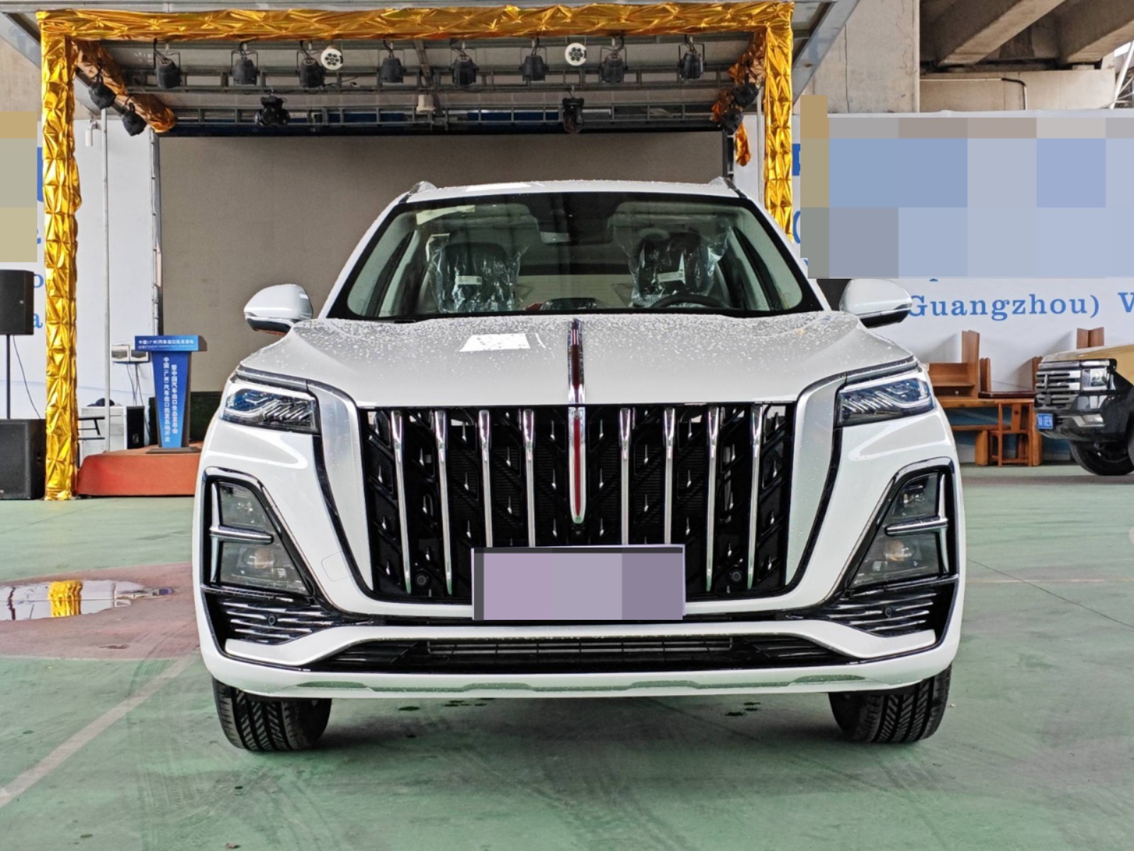 2026 Hongqi HS5 — photo 10
