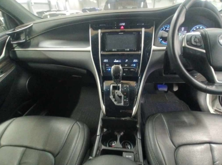 2015 Harrier XU60 — photo 3