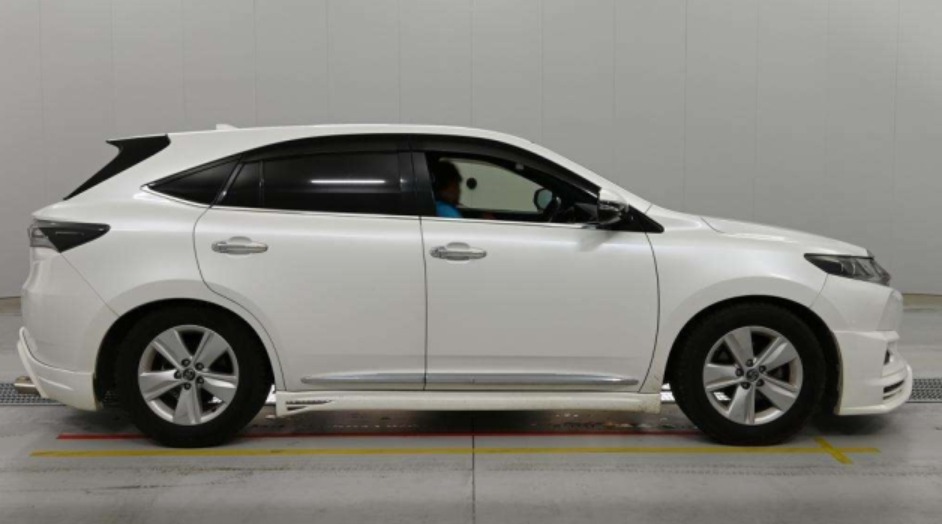2015 Harrier XU60 — photo 10