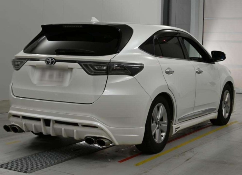 2015 Harrier XU60 — photo 11