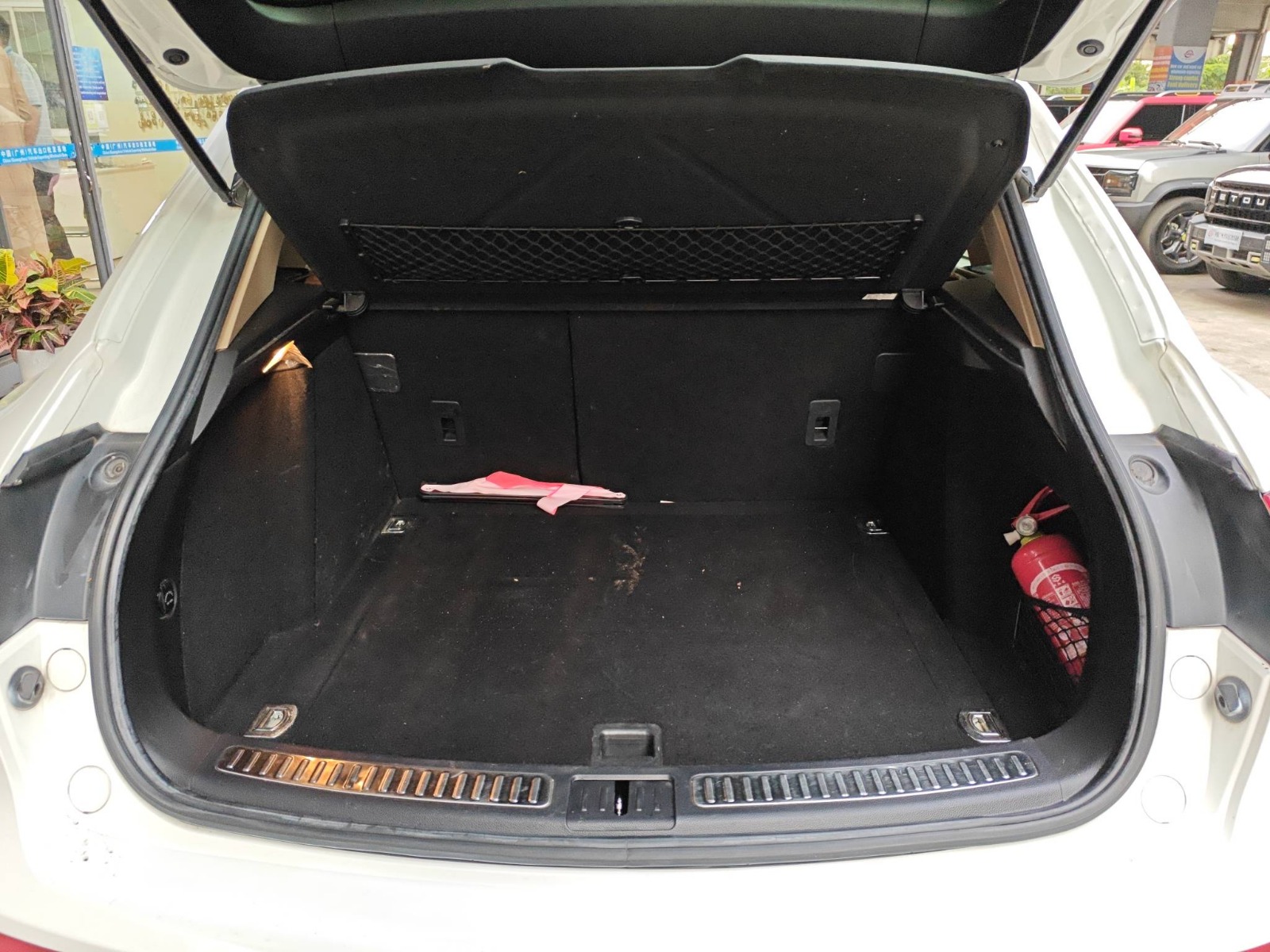 2017 Zotye SR9 — photo 11