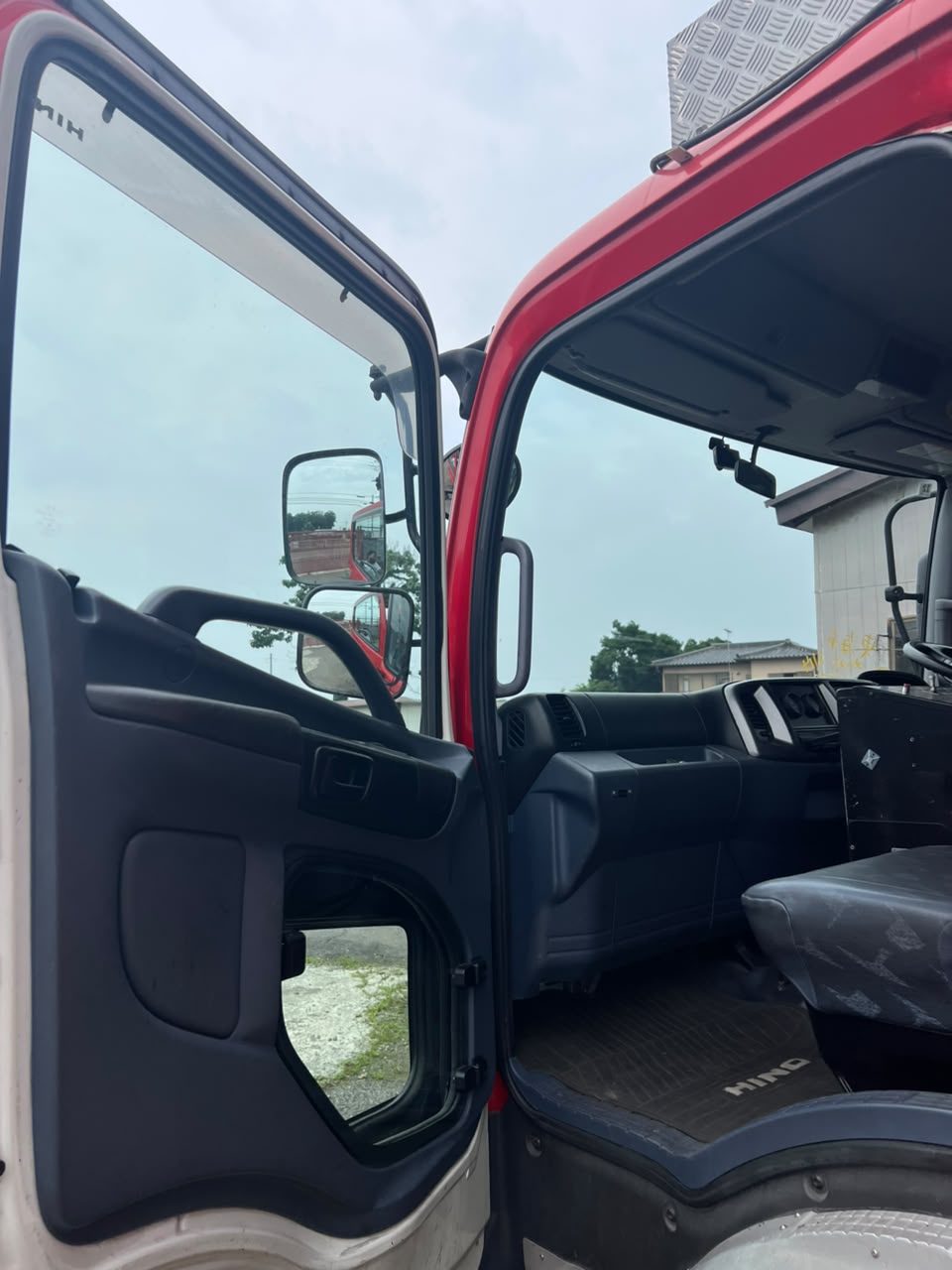 2017 Hino Fire Truck — photo 20