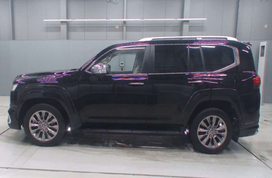 2023 Land Cruiser Wagon ZX 4WD — photo 2