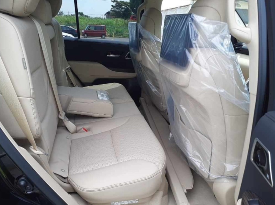 2023 Land Cruiser Wagon ZX 4WD — photo 3