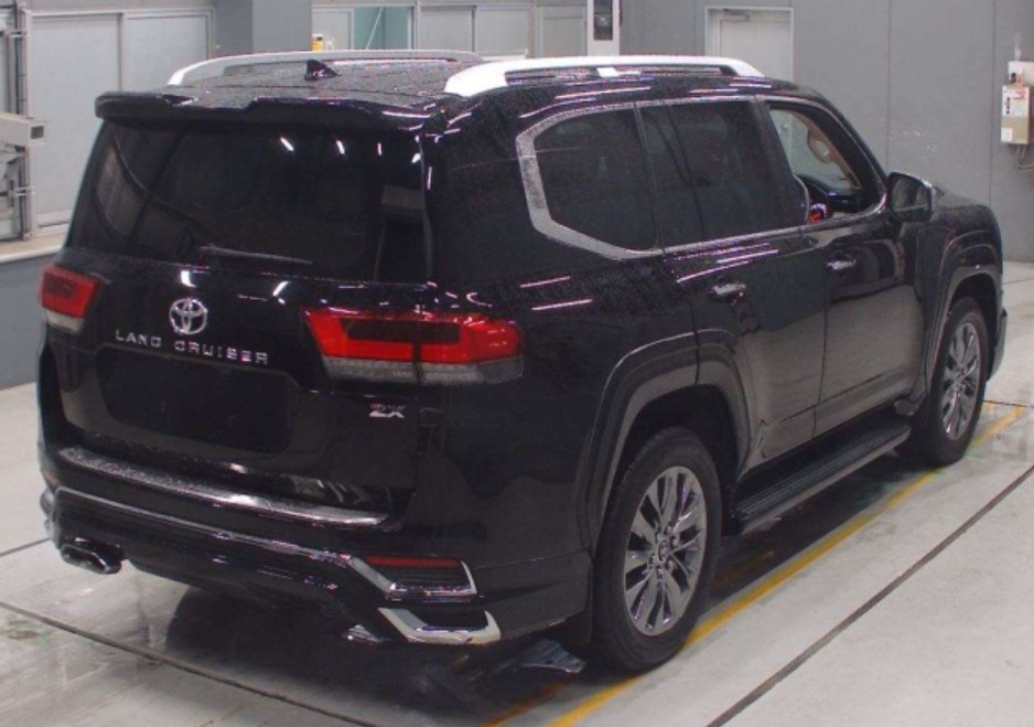 2023 Land Cruiser Wagon ZX 4WD — photo 8