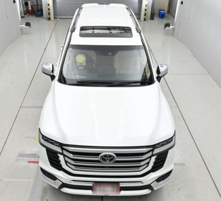 2024 Land Cruiser Wagon ZX 4WD — photo 7